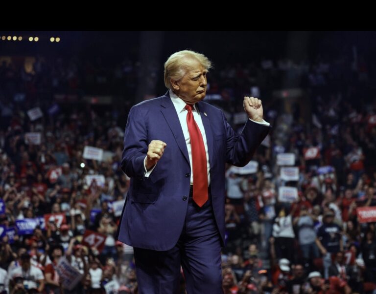 A Estribor/Al son que nos toque Trump