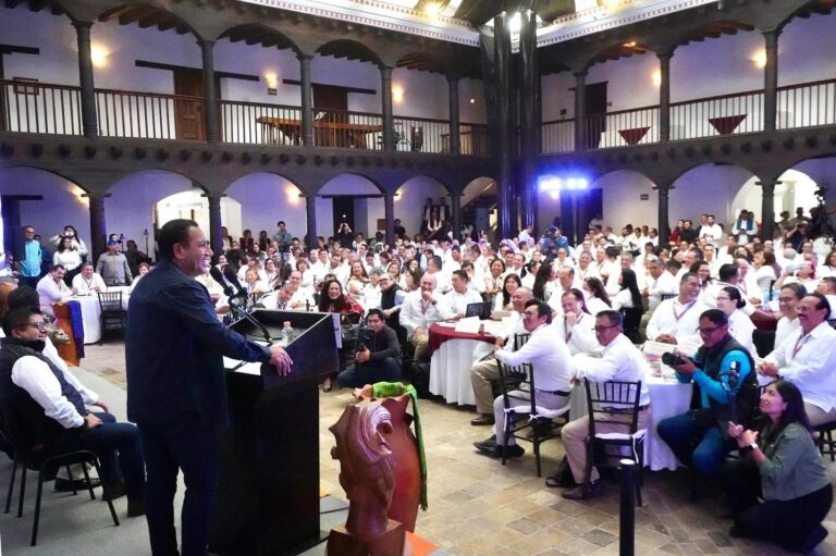 Educación, prioridad para la paz y el desarrollo