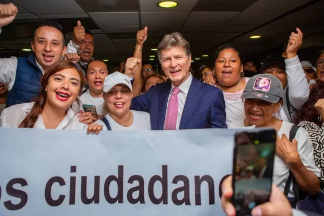 De-la-Madrid-se-suma-a-la-contienda-por-candidatura-presidencial-del-Frente-Amplio-por-Mexico