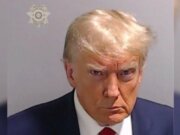 Trump pisa la cárcel de Georgia; paga 200 mil dólares para quedar libre bajo fianza
