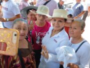Logra Yolanda Osuna acercamientos y diálogos con ciudadanos de Centro