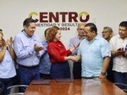 Pactan autoridades de Centro y trabajadores del SUTSET incremento salarial de 4.5%