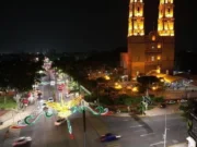 Villahermosa luce alumbrado por fiestas patrias