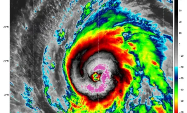 Kirk-se-convierte-en-huracan-categoria-4-y-seguira-intensificandose-3