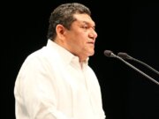 Javier May, a contracorriente