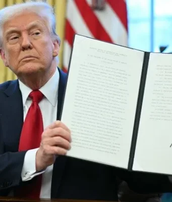 Trump endurece presión sobre México: llama “narcoterroristas” a cárteles