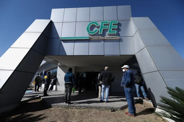 Duro-golpe-a-CFE-pierde-16-mil-millones-en-tres-meses