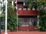 Cierran embajada de Cuba en Costa Rica, llama Presidente a limpiar de comunistas el hemisferio
