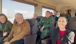 El-montaje-de-AMLO-con-el-tren-suburbano