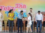 Celebra Javier May a la niñez y refrenda compromiso para impulsar el desarrollo de los menores
