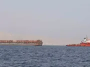 Trump anuncia que Irán ya abrió el Estrecho de Ormuz