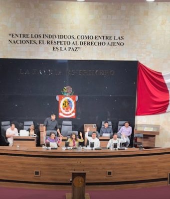Congreso de Oaxaca desaparece Ayuntamiento de Juchitán tras detención de alcalde