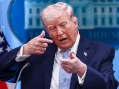 Trump rechaza frenar la IA y acusa una “conspiración enfermiza”