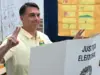 Flávio Bolsonaro se proclama “verdadero presidente electo de Brasil” y denuncia fraude