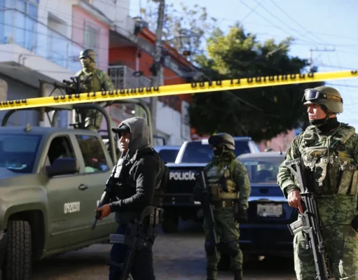 Mueren 4 en ataque de sicarios a bar de Morelia