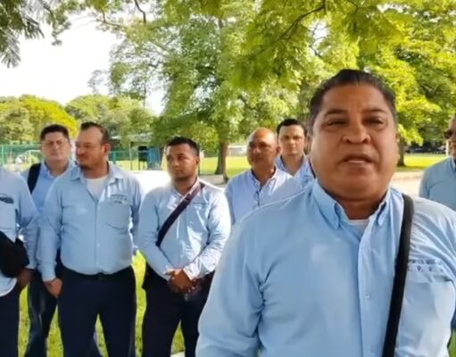 Choferes de la Sección 44 levantan plantón en nuevo Pemex por intervención del dirigente sindical, José Zamudio