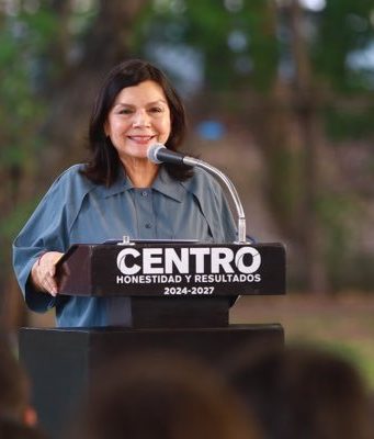 Yolanda Osuna se registra por el Distrito IV